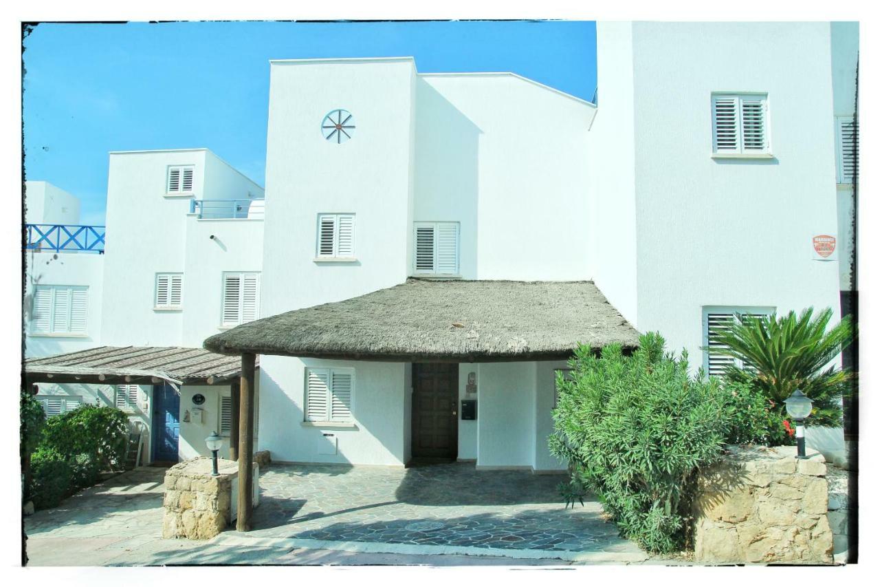 Sea Front Villa Vera Klorakas Exterior foto