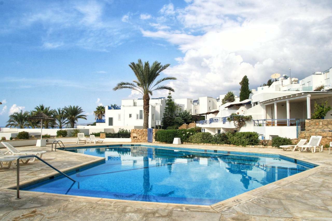 Sea Front Villa Vera Klorakas Exterior foto
